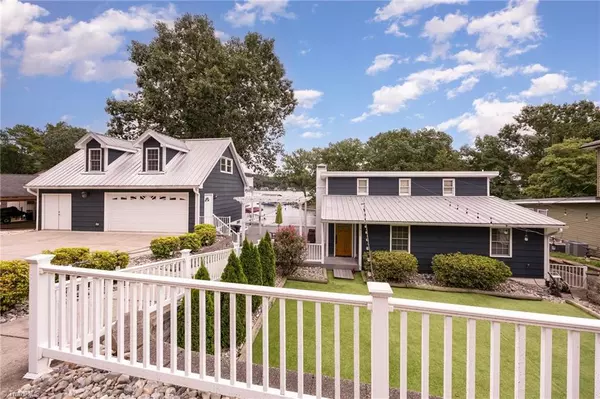 New London, NC 28127,910 & 914 Pinehaven DR