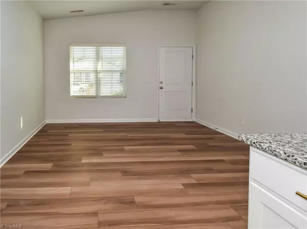 Winston-salem, NC 27103,1548 Ever Spring DR