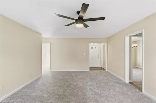 Winston-salem, NC 27103,305 Appledore CT