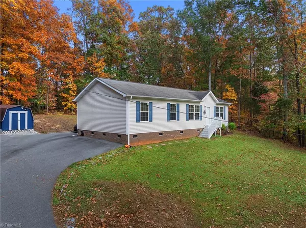 Thomasville, NC 27360,189 Panther LN