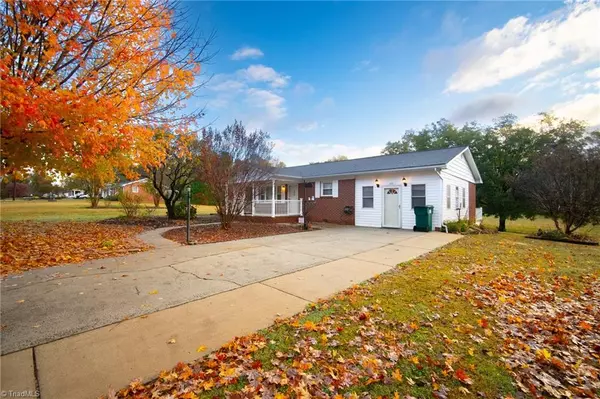 445 Garland DR, Lexington, NC 27295