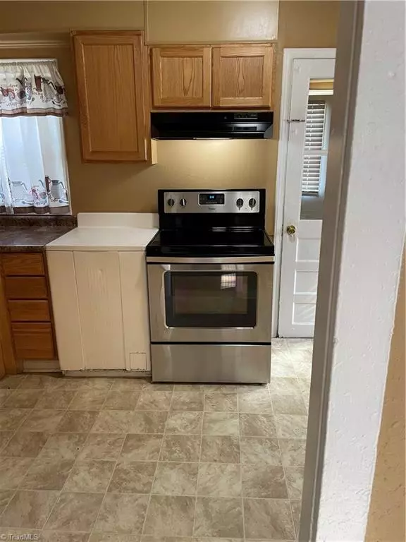 Reidsville, NC 27320,705 Wright ST