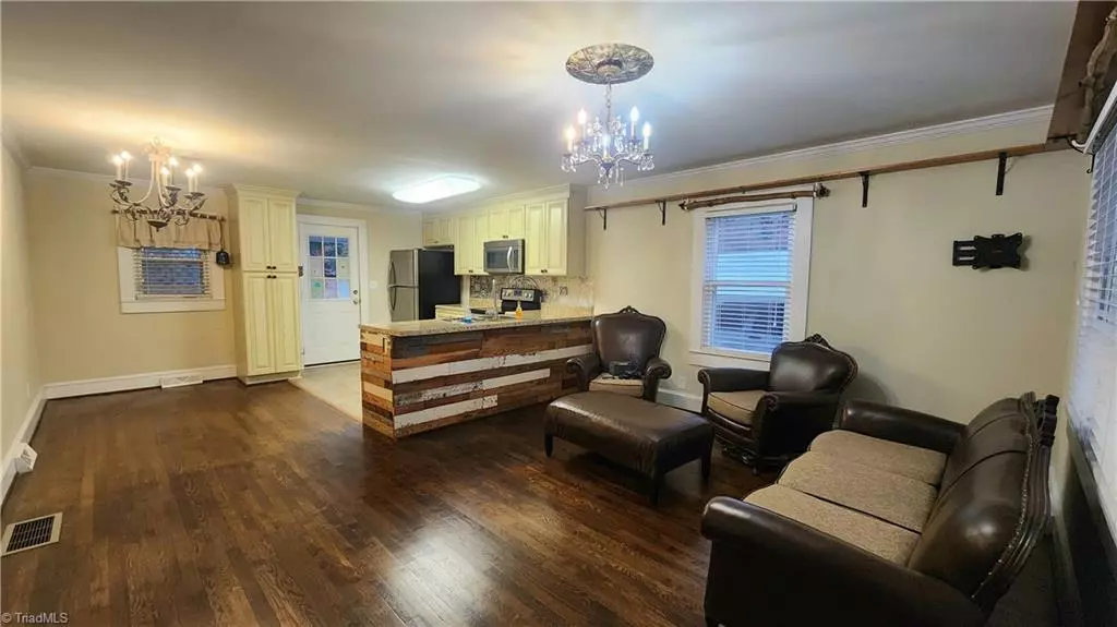 Pfafftown, NC 27040,1890 Chickasha DR