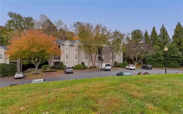 Greensboro, NC 27410,3005 Greystone PT #C