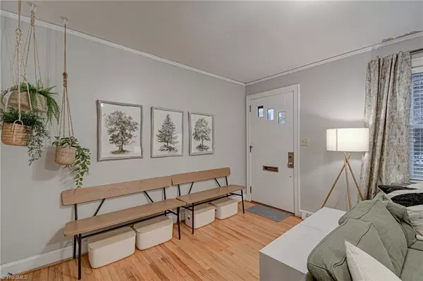 Winston-salem, NC 27103,2218 Sherwood DR