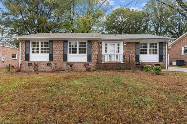 2407 Four Seasons BLVD, Greensboro, NC 27407