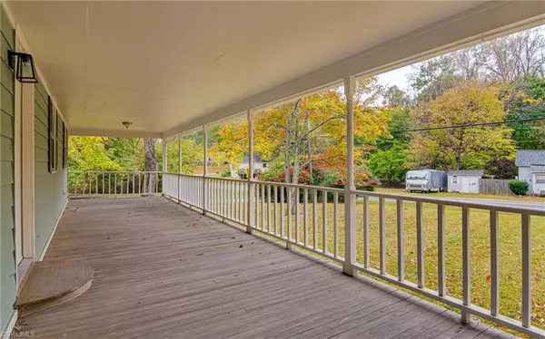 Greensboro, NC 27405,2206 Glenside DR