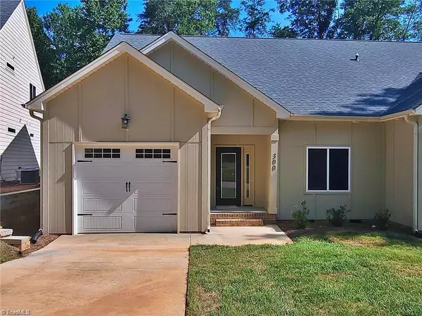 300 Lamplighter CIR, Winston-salem, NC 27104