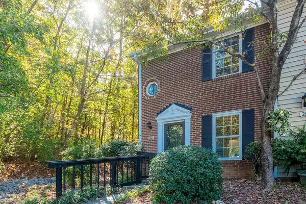 2663 Cottage PL, Greensboro, NC 27455