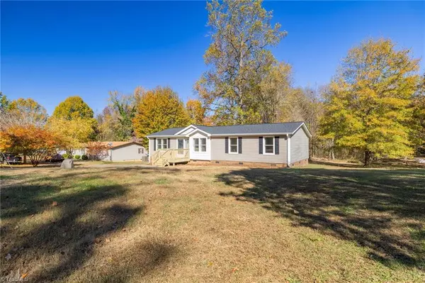 Madison, NC 27025,215 Mosley LOOP