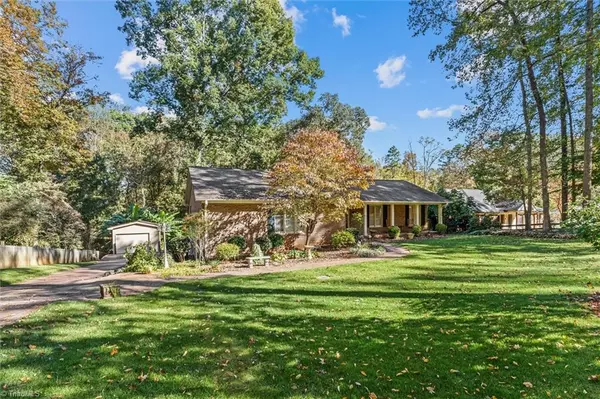 191 Raintree RD, Advance, NC 27006