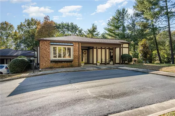 High Point, NC 27262,1127 Gatehouse RD