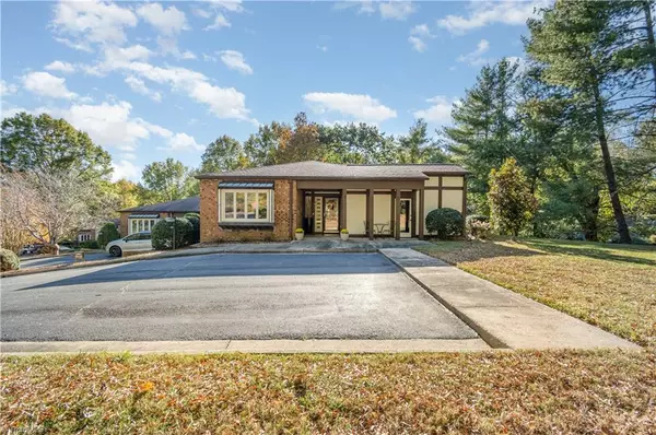 High Point, NC 27262,1127 Gatehouse RD