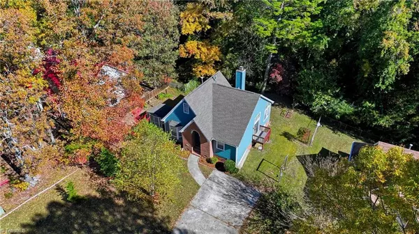 High Point, NC 27265,418 Shadybrook RD