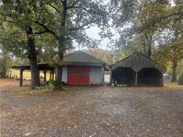 Climax, NC 27233,3075 Benny Lineberry RD