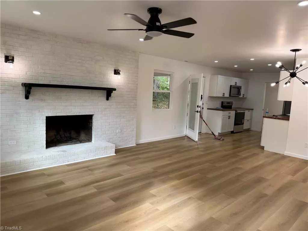 King, NC 27021,310 Cedardale LN