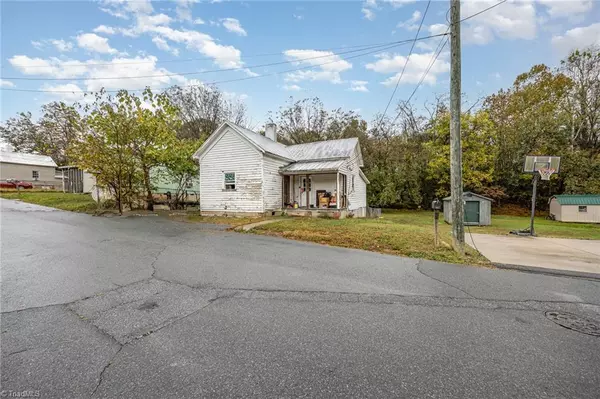 Lexington, NC 27292,322 Bristol ST