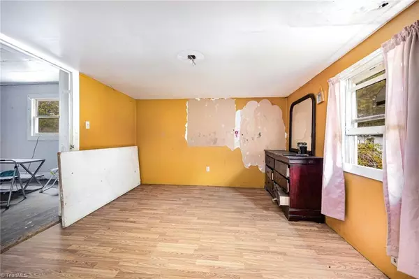 Lexington, NC 27292,322 Bristol ST