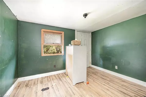 Lexington, NC 27292,322 Bristol ST