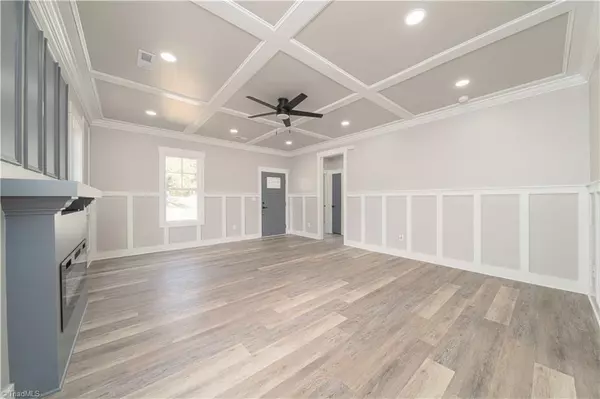 Thomasville, NC 27360,909 Franklin ST