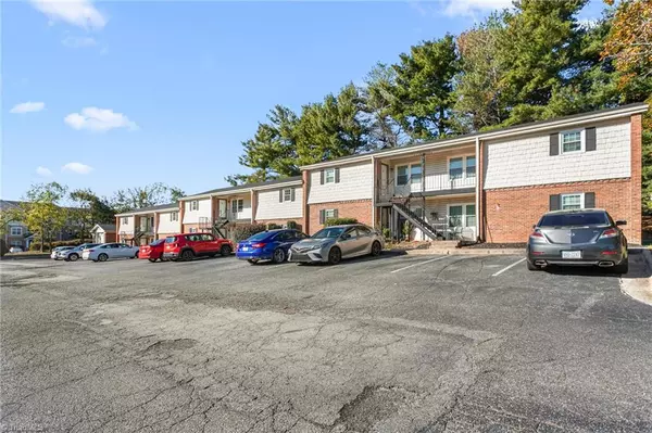 High Point, NC 27262,208 Northpoint AVE #I