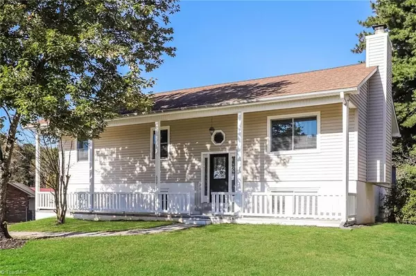 6005 Grey Fox LN, Lexington, NC 27295