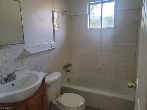 Greensboro, NC 27406,317 Florida ST #A