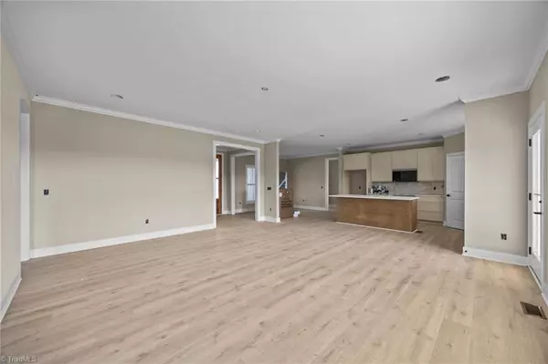 Burlington, NC 27217,2225 Hughes Mill RD