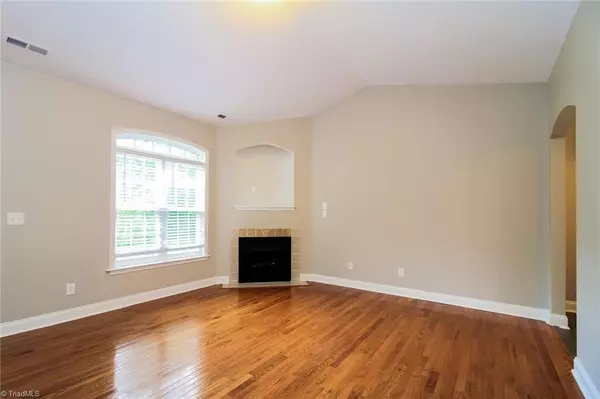 Winston-salem, NC 27106,107 Powers RD