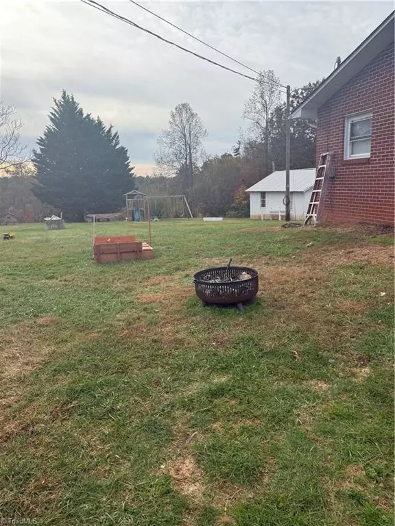 North Wilkesboro, NC 28659,417 Ruritan Park RD