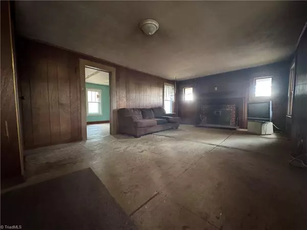 Thurmond, NC 28683,3016 Center Church RD