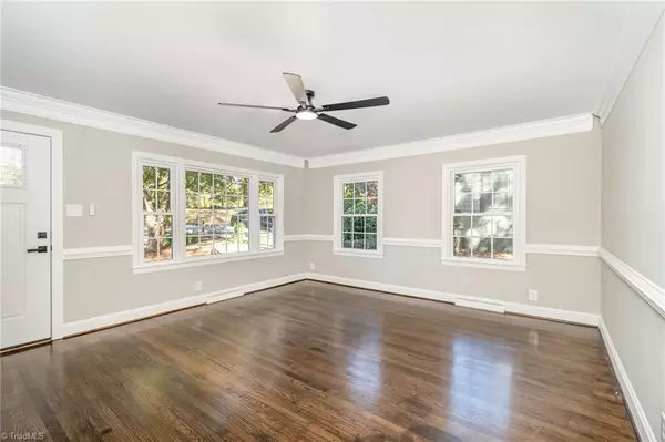 Winston-salem, NC 27104,411 Holiday ST