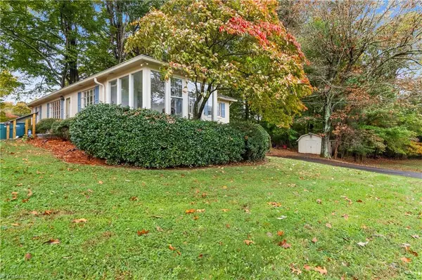 Clemmons, NC 27012,6110 James ST