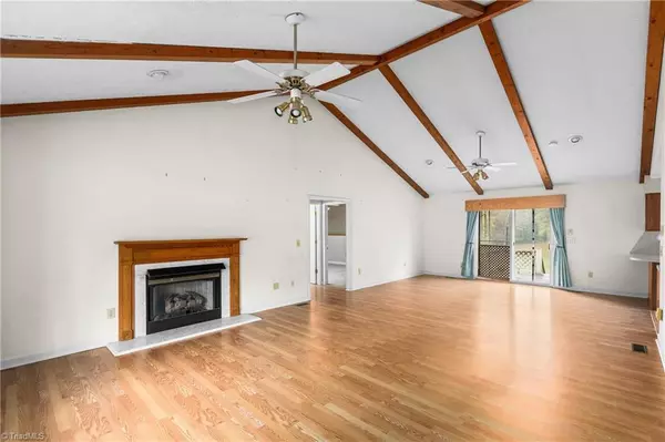 Ararat, NC 27007,1320 Pratt RD