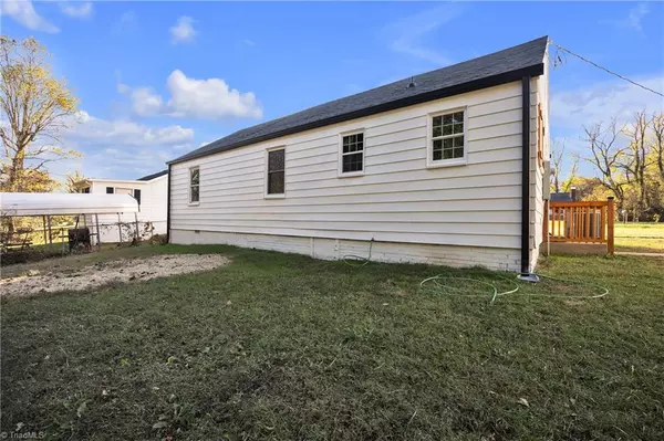 Jonesville, NC 28642,218 Cedarbrook RD