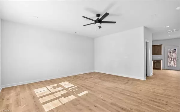 Reidsville, NC 27320,2098 Smith ST