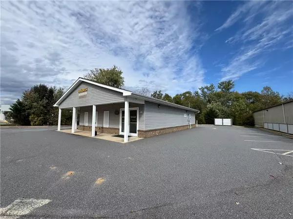 228 Sparta RD, North Wilkesboro, NC 28659