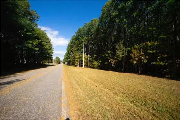 Statesville, NC 28625,122 Arrington RD