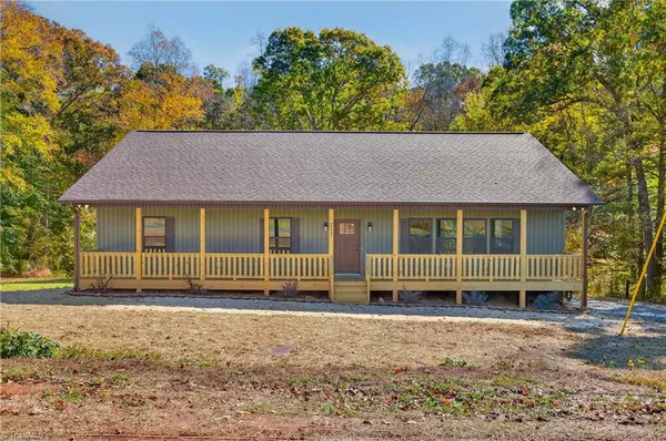 Lexington, NC 27292,211 Lake Drive 8