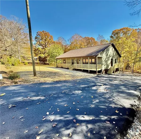 Lexington, NC 27292,211 Lake Drive 8