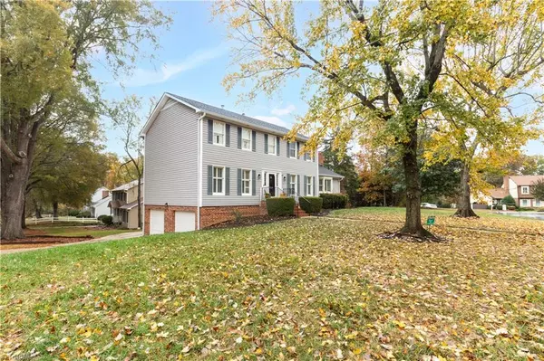 High Point, NC 27265,1014 Shamrock CT