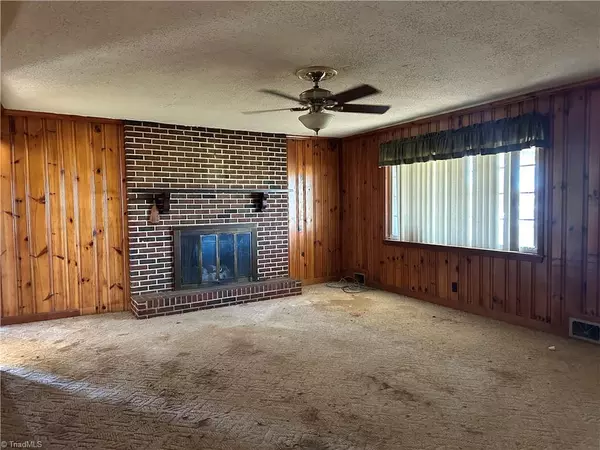 Hays, NC 28635,2547 Wiles Ridge RD