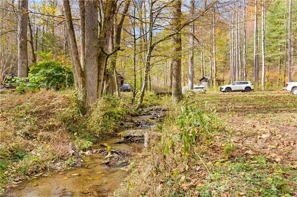 Hays, NC 28635-9363,5668 Longbottom RD