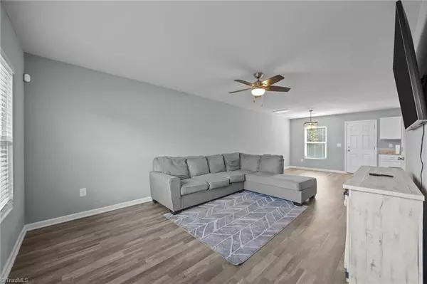 Burlington, NC 27217,1162 Woodsman DR