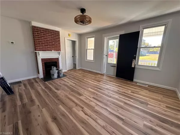 Eden, NC 27288,710 Hodges ST