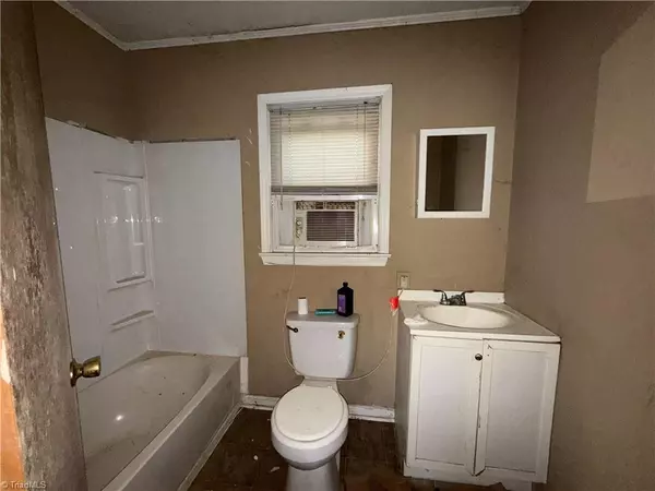 Greensboro, NC 27406,1118 Duke ST