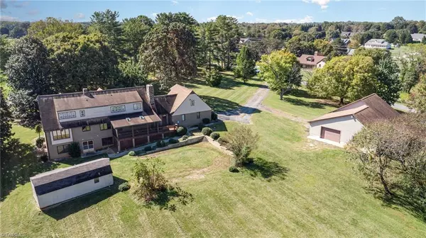 Statesville, NC 28625,475 Baymount DR