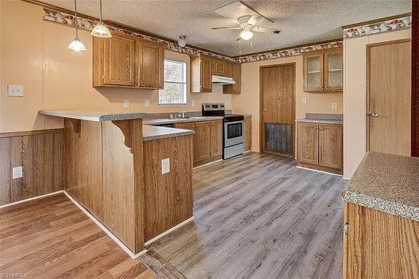 Asheboro, NC 27205,1522 Hopewell Friends RD