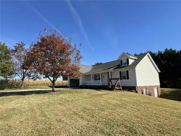 Boonville, NC 27011,112 Garwood AVE