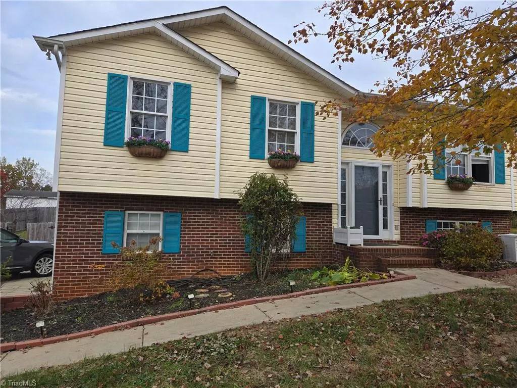 King, NC 27021,1160 Capella Ridge RD